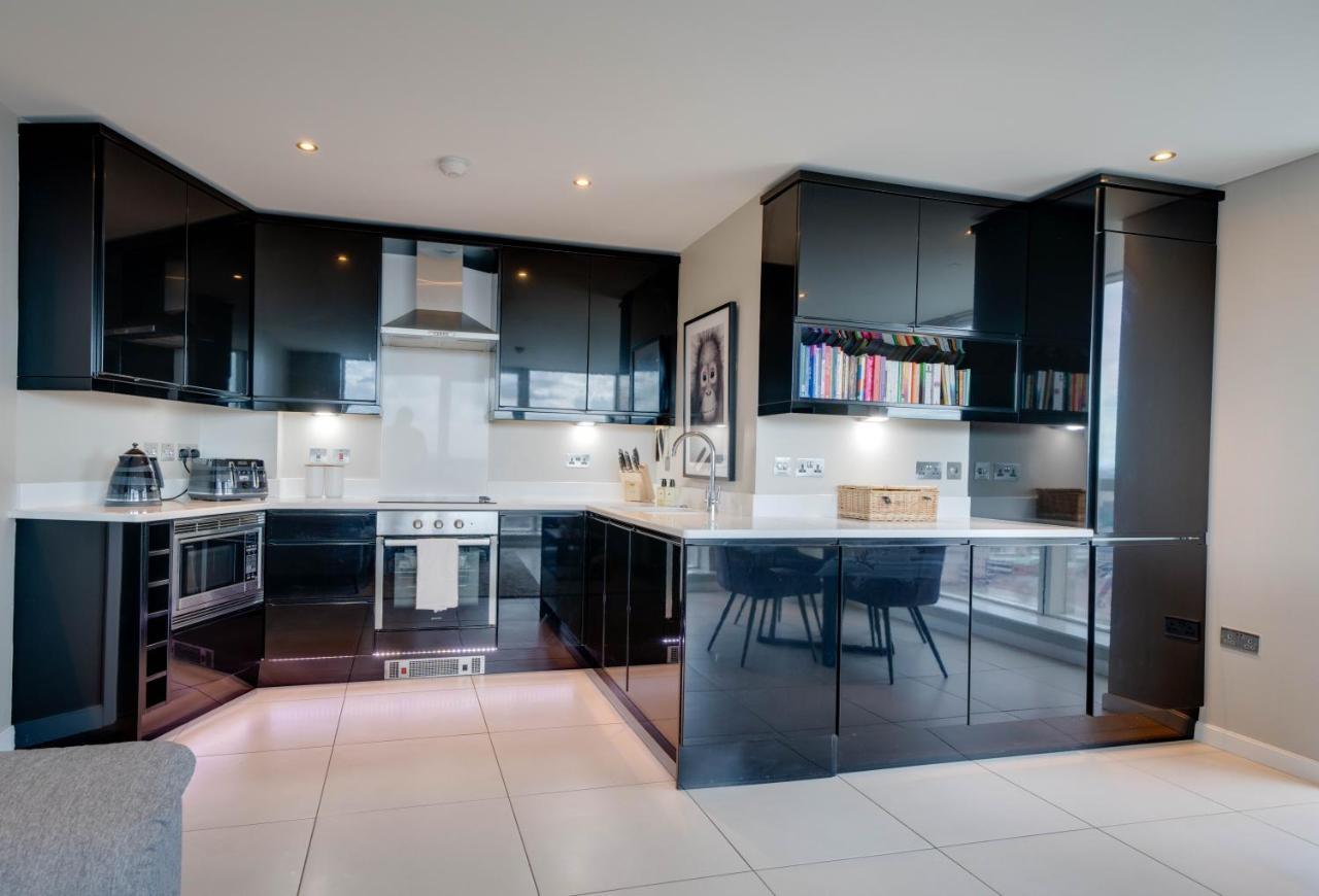 Apartment Tallest Building In The Centre Sleeps 5 Incredible Mountain And Lagan Views Belfast
