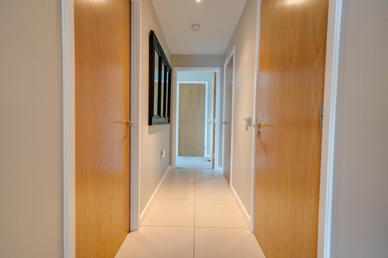 Tallest Building In The Centre Sleeps 5 Incredible Mountain And Lagan Views Apartment Belfast