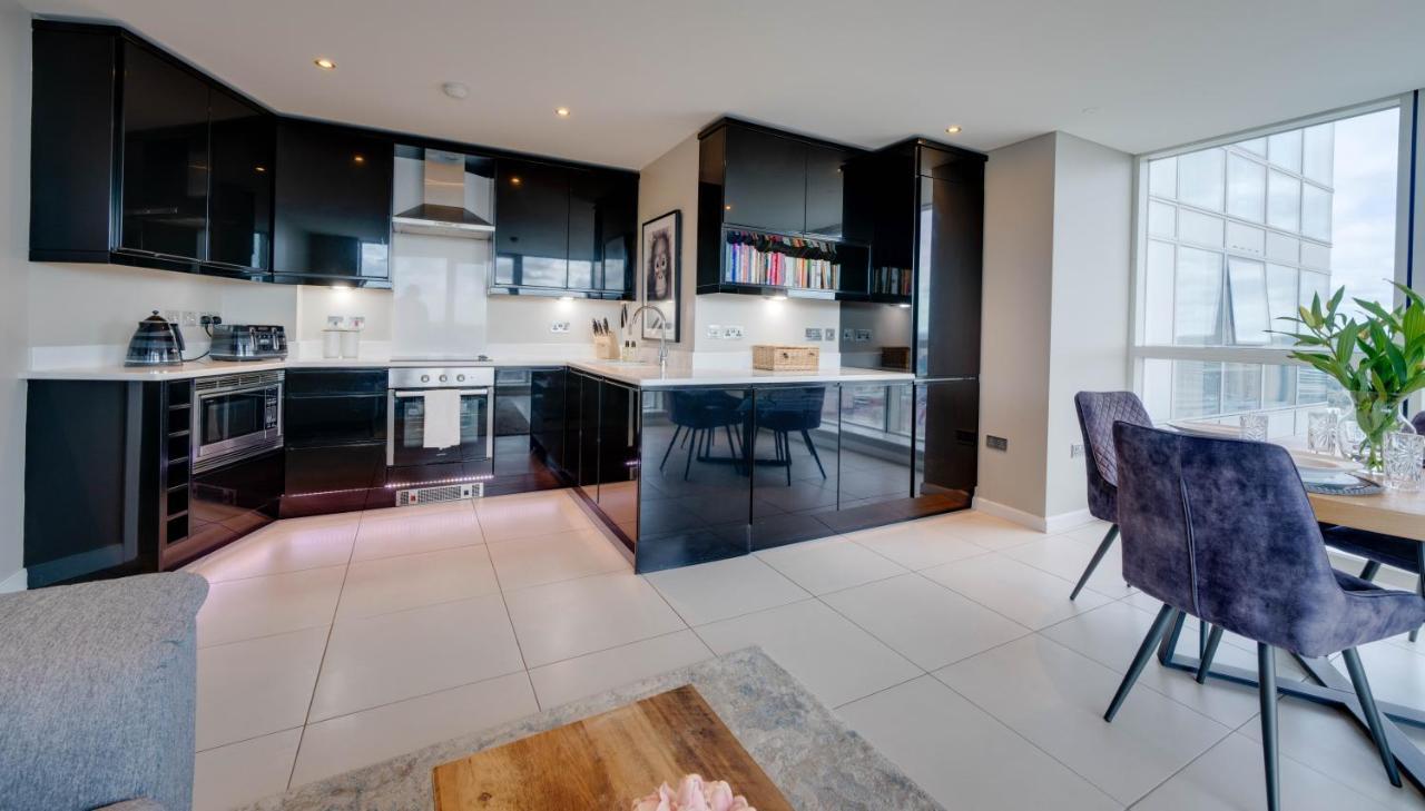 Tallest Building In The Centre Sleeps 5 Incredible Mountain And Lagan Views Belfast