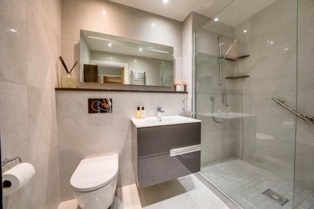 Tallest Building In The Centre Sleeps 5 Incredible Mountain And Lagan Views Belfast
